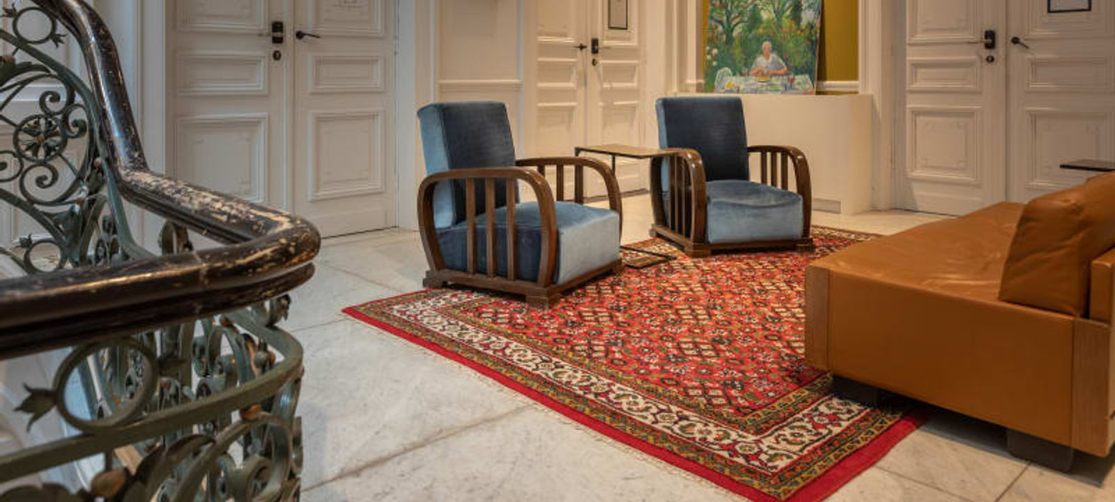 Ampla House - Image 1