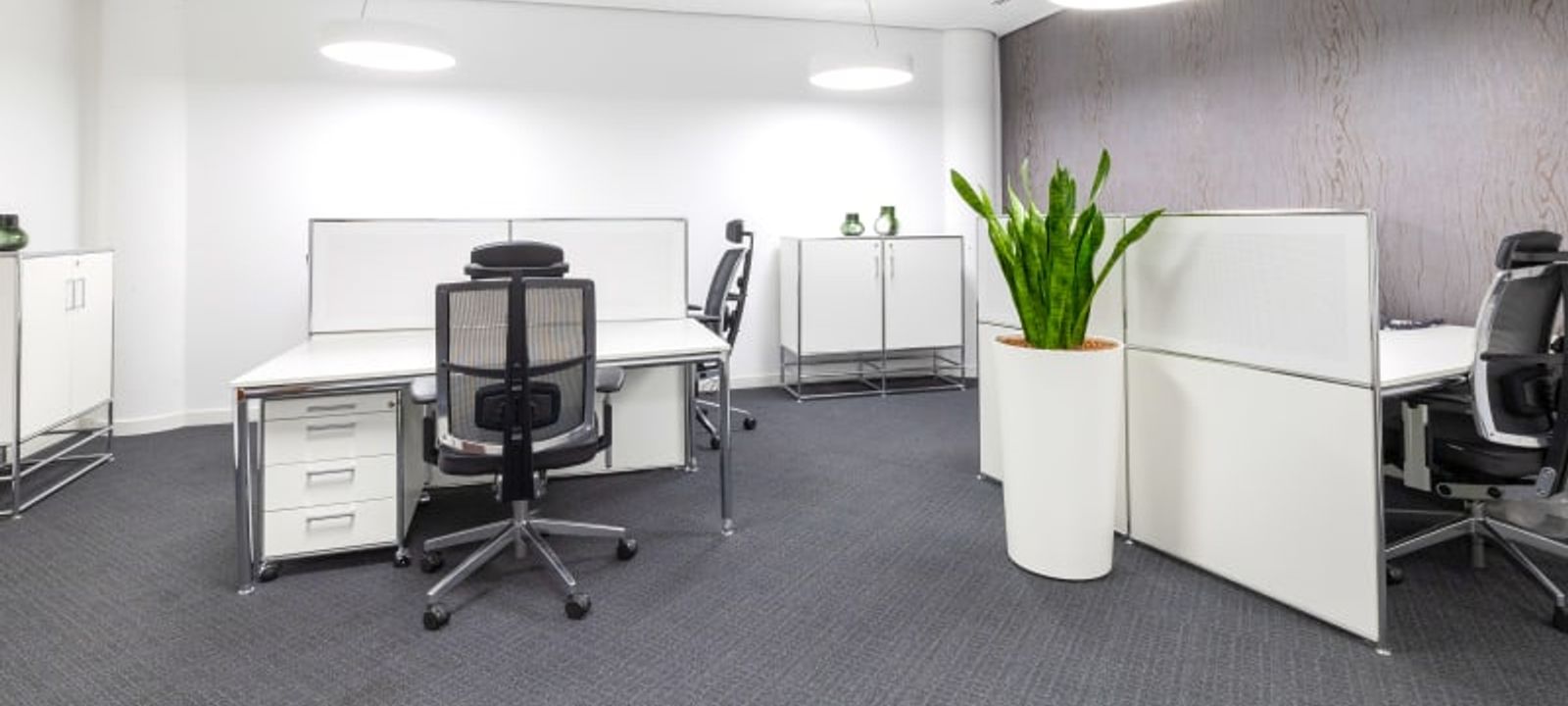 2b Koenigsallee, Dusseldorf - Image 1