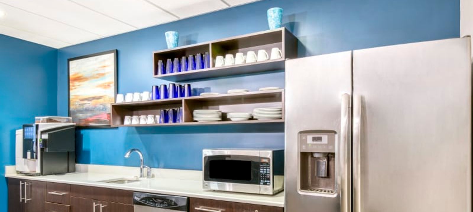 The Sand Lake Building - Image 1