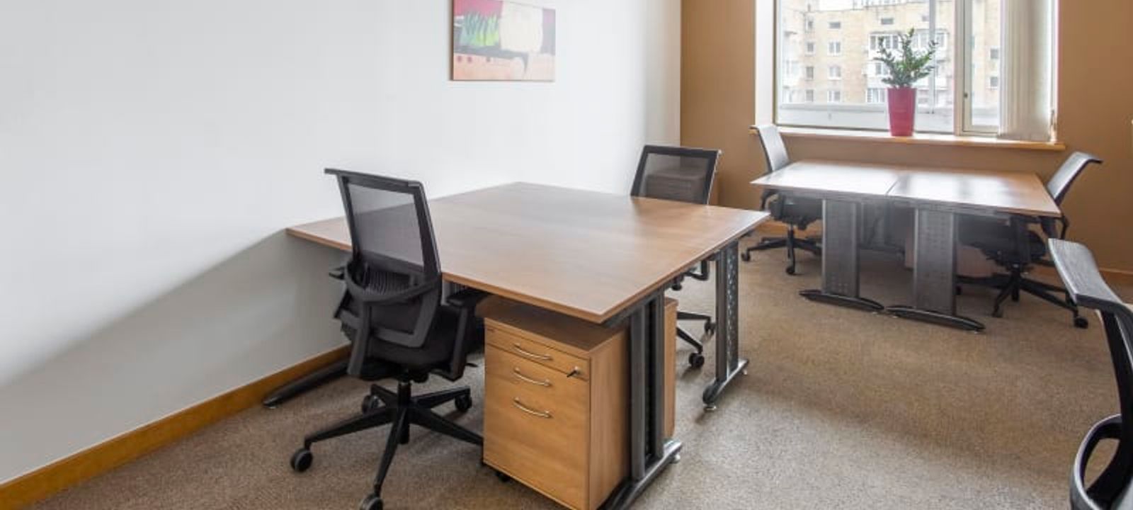 42-44 Shovkovychna St, Kyiv - Image 1