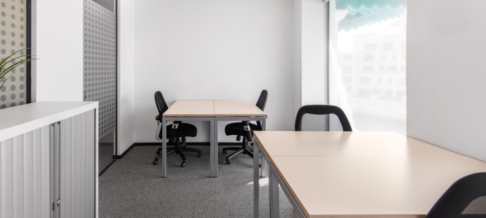 The Pearl 102 Piazza Level Qq05a, Doha - Image 1