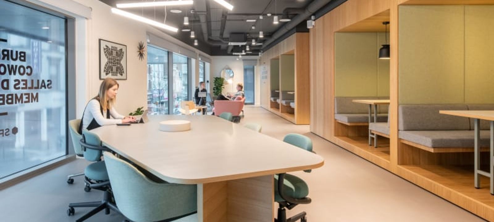 Rue Des Guillemins 139, Liege - Image 1