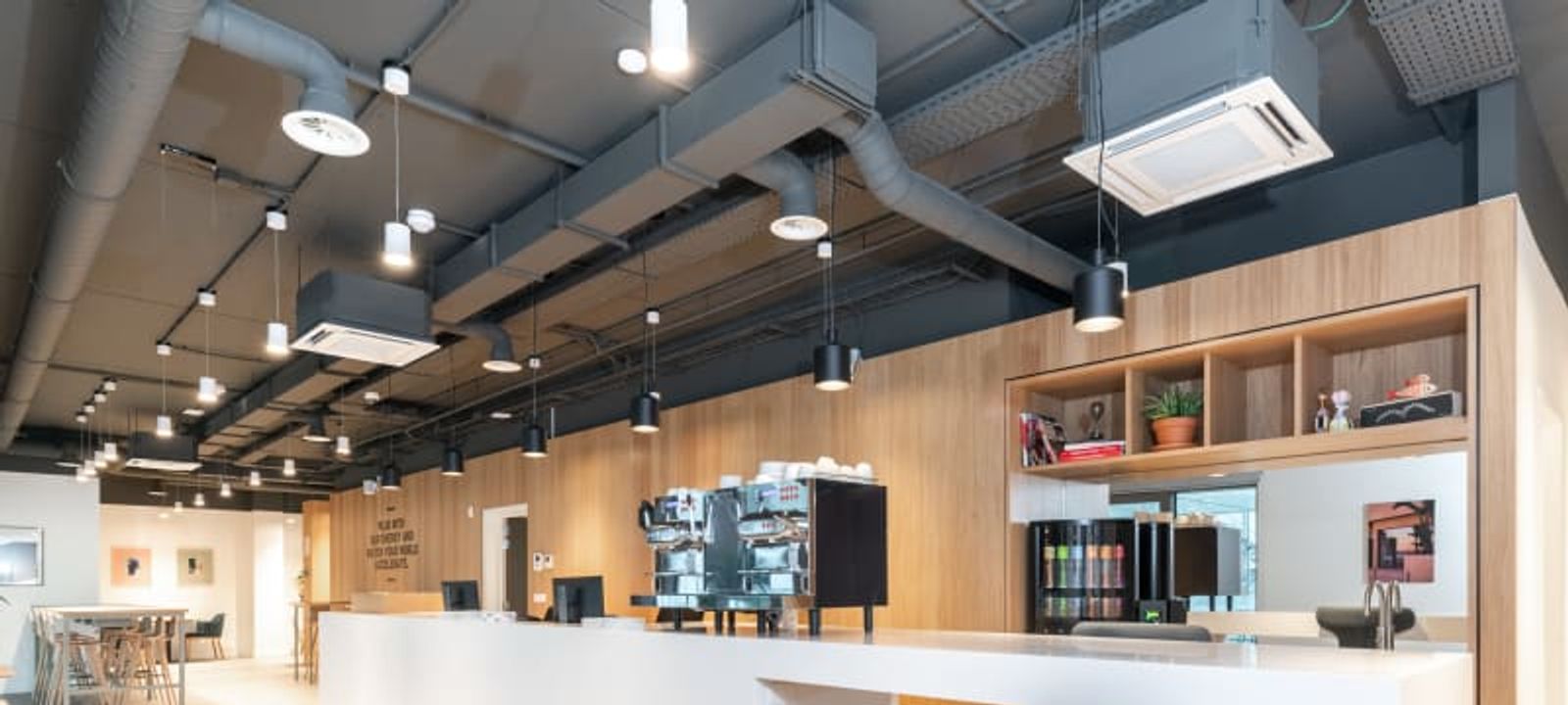 Rue Des Guillemins 139, Liege - Image 1