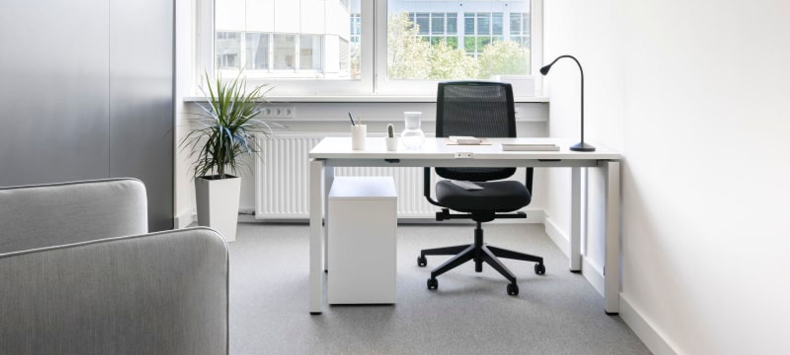 15a Carl-zeiss-ring, Ismaning - Image 1