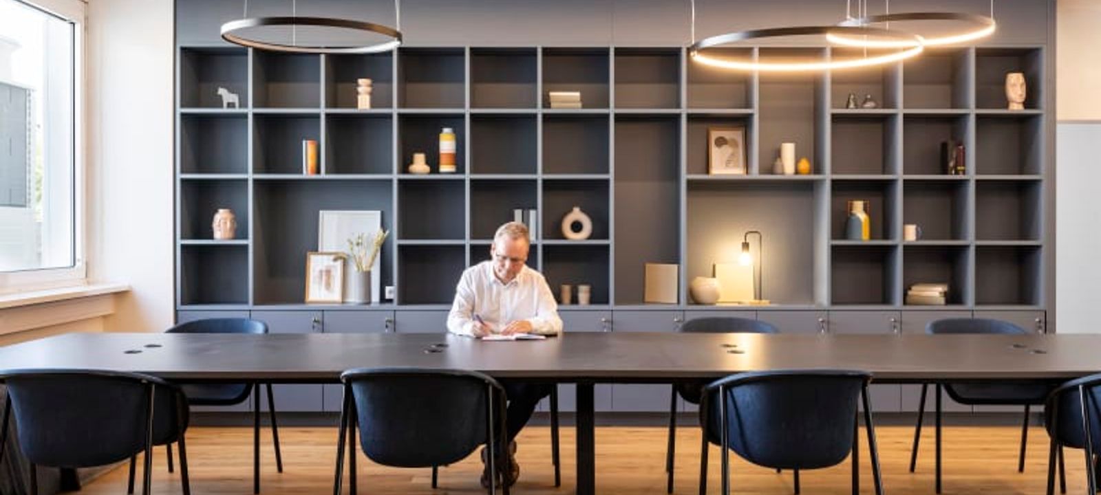 15a Carl-zeiss-ring, Ismaning - Image 1