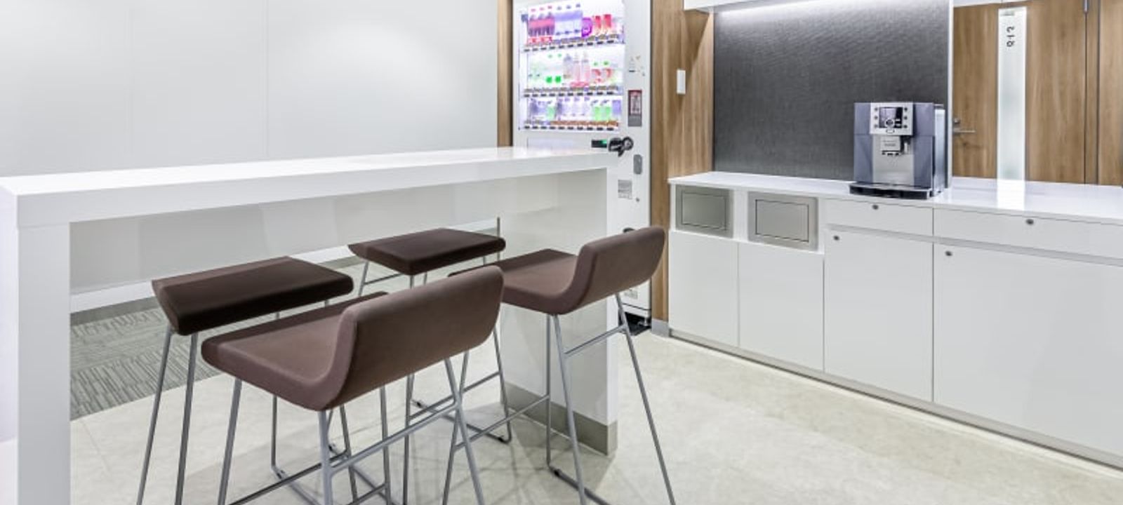 4-57 Onoecho Naka-ku, Yokohama - Image 1