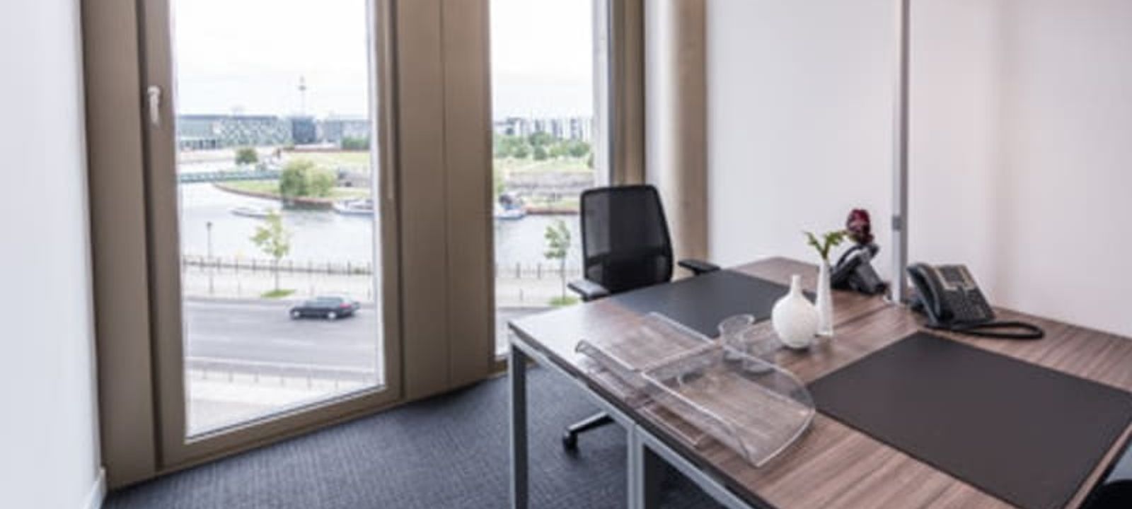 10 Rahel-hirsch-strasse, Berlin - Image 1