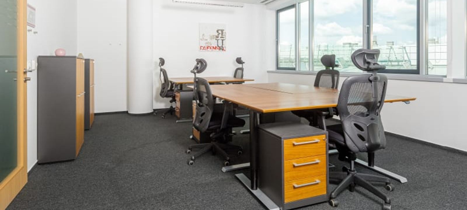 Oktober Huszonharmadika U 8-10, Budapest - Image 1