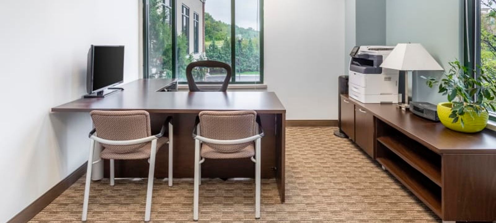 1201 Nw Briarcliff Pkwy, Kansas City - Image 1