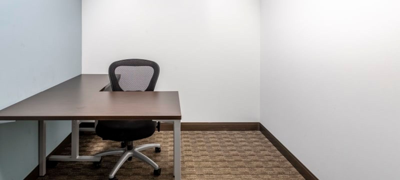 1201 Nw Briarcliff Pkwy, Kansas City - Image 1