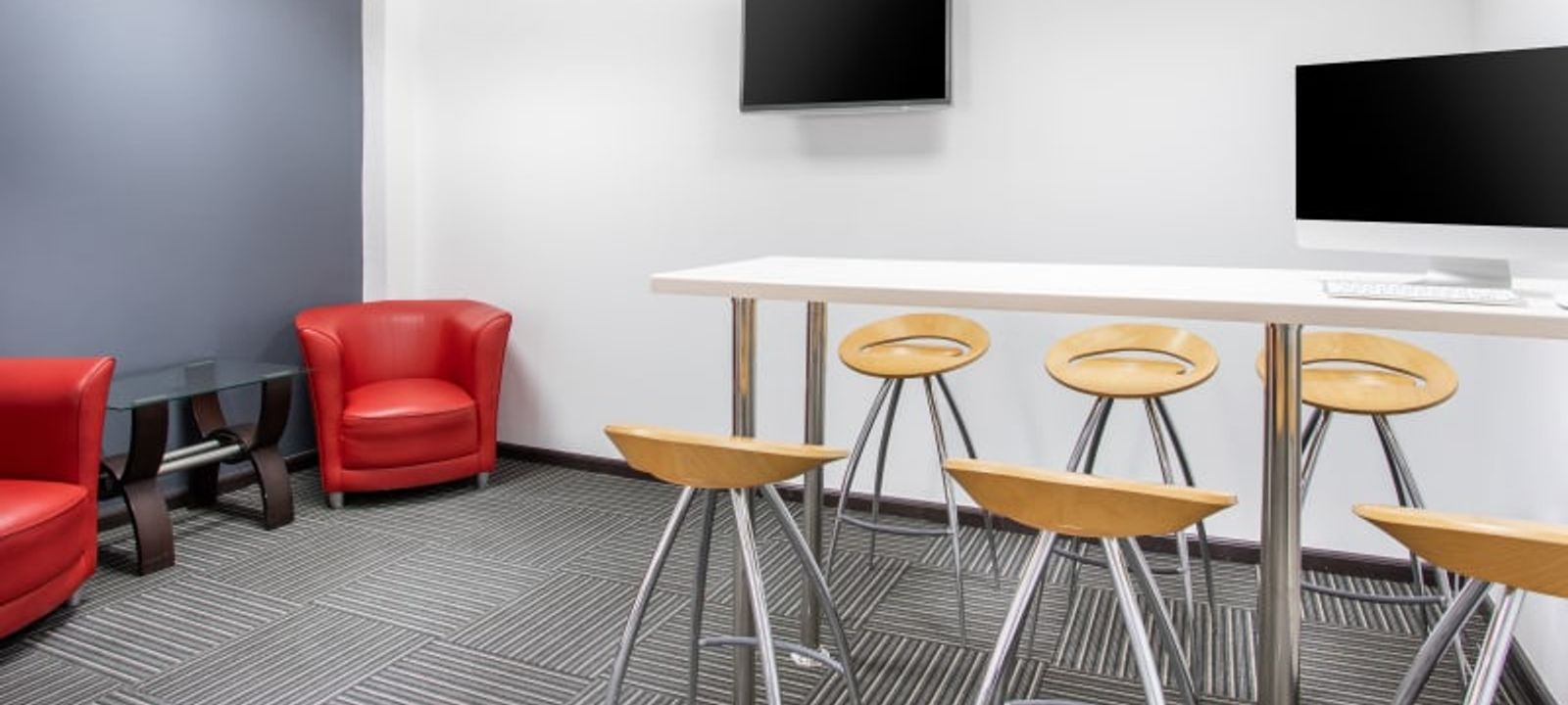 Al Danah - Zone 1, Abu Dhabi - Image 1