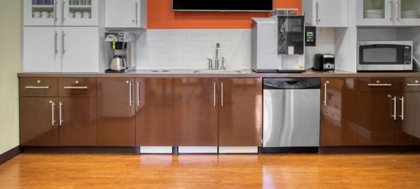 8215 Sw Tualatin-sherwood Rd, Tualatin - Image 1