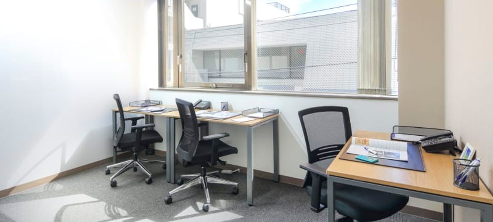 8-11-10 Nishi-shinjuku, Tokyo - Image 1