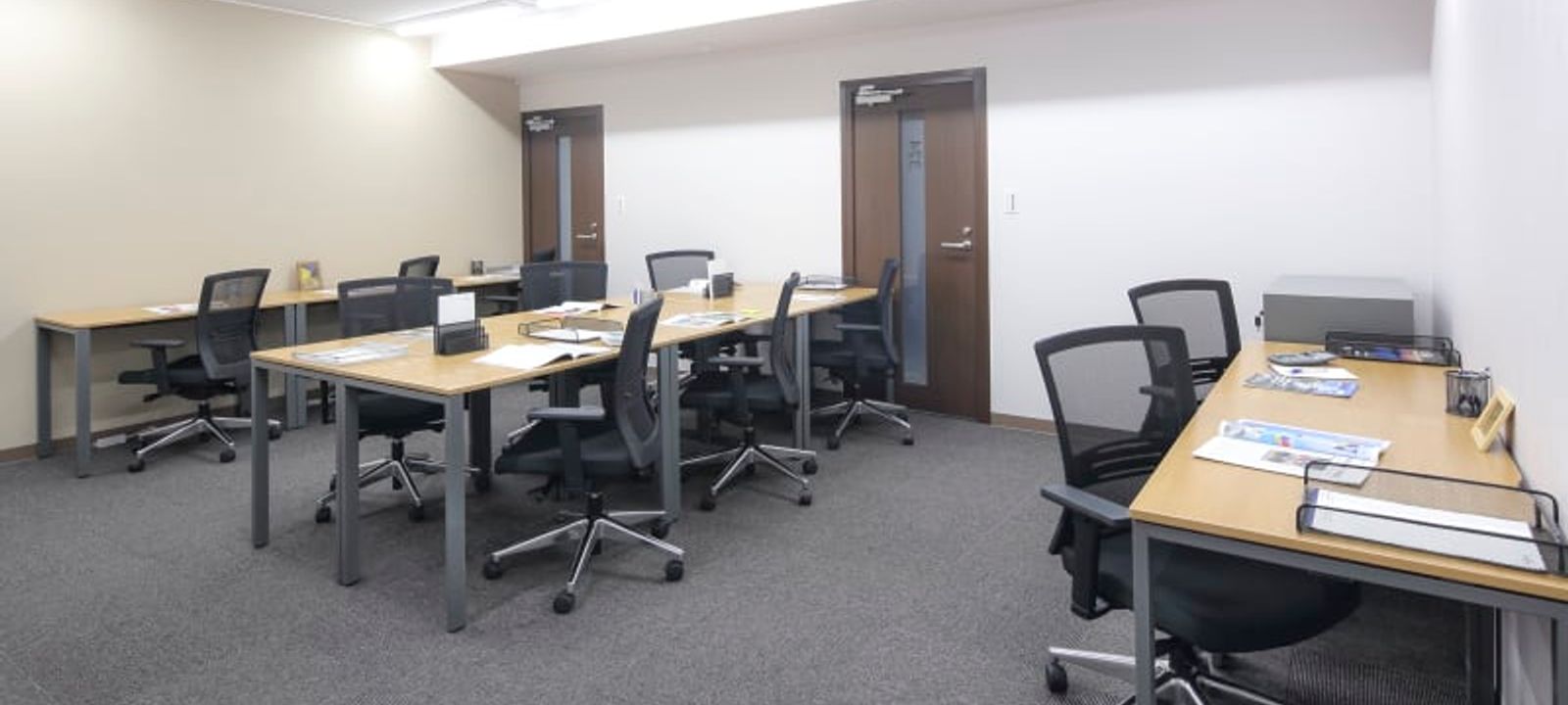 8-11-10 Nishi-shinjuku, Tokyo - Image 1