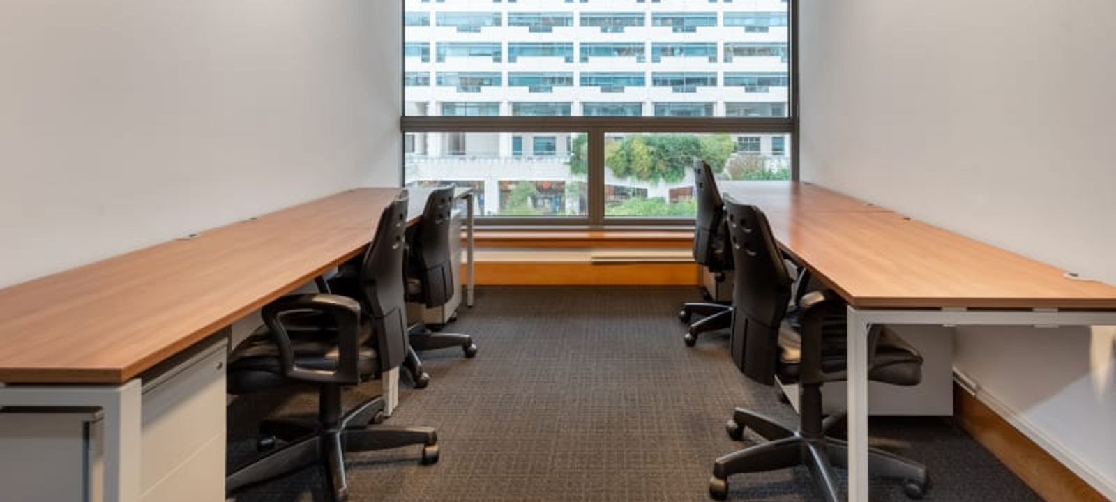 Edificio Sur, Barcelona - Image 1