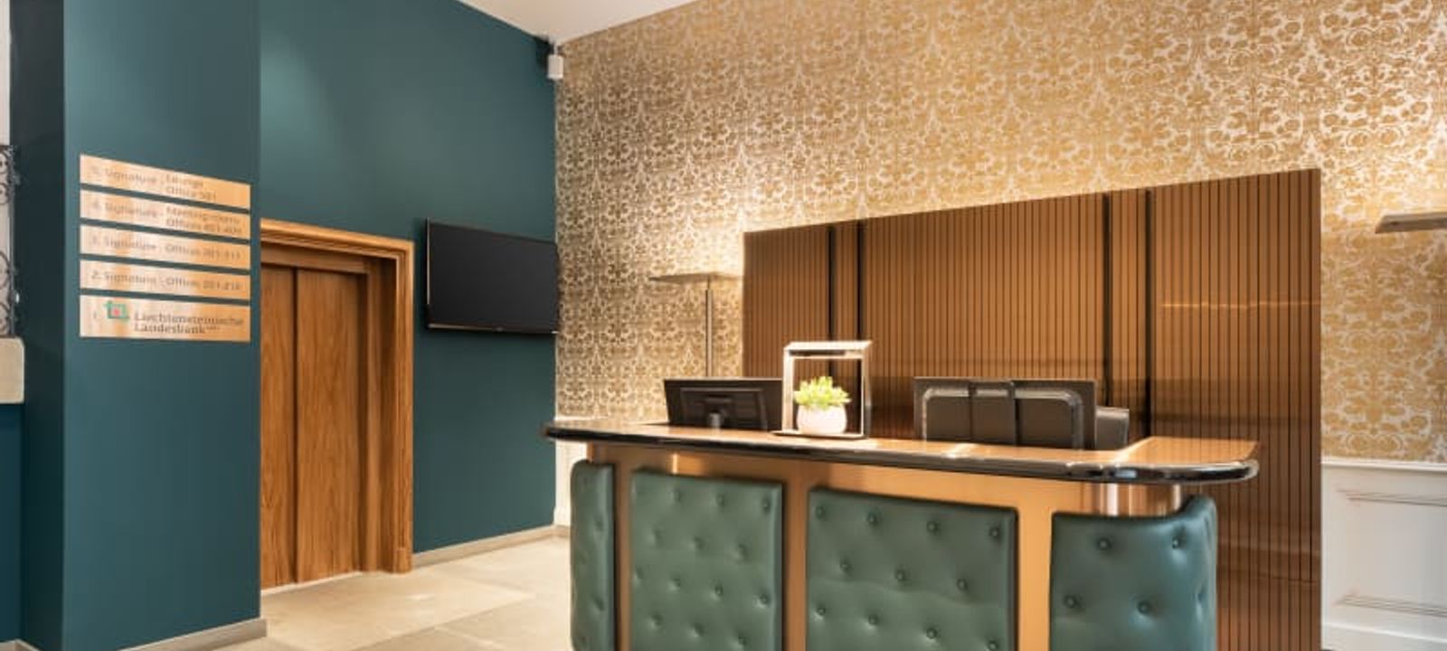 12 Place De La Fusterie, Geneva - Image 1