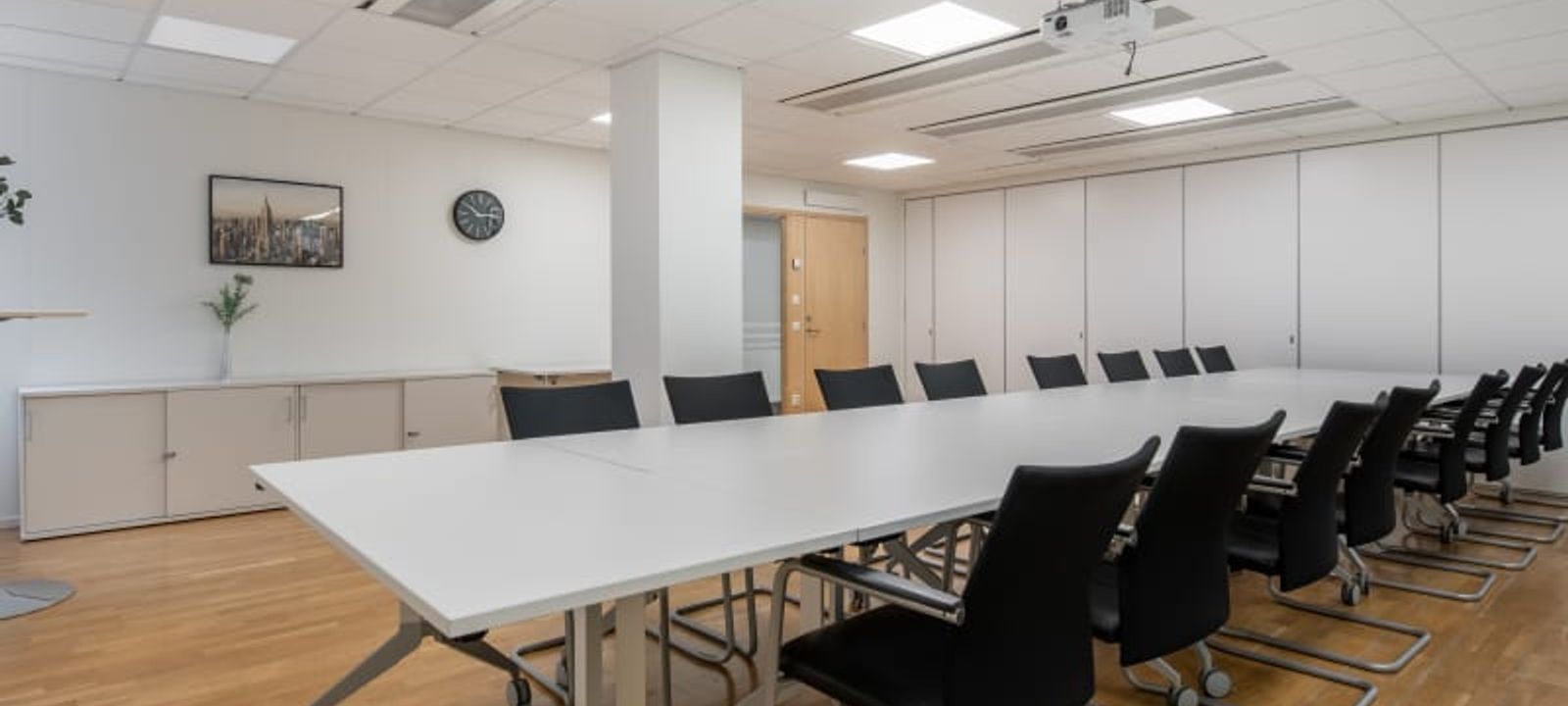 15 Svetsarvagen, Solna - Image 1