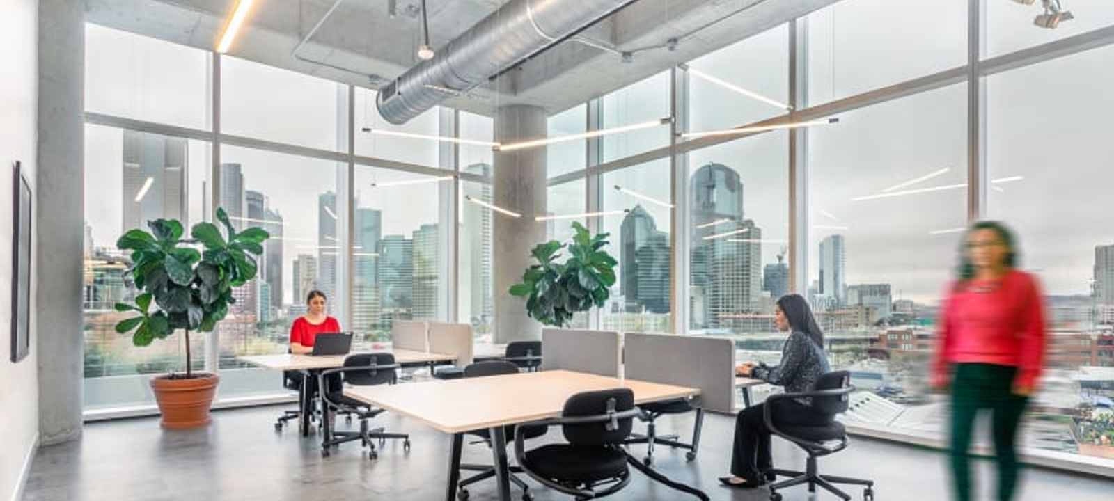 2550 Pacific Avenue, Dallas - Image 1