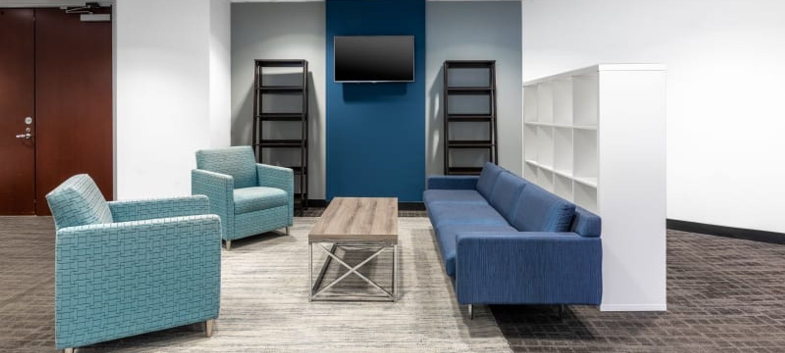 8383 Wilshire Blvd, Beverly Hills - Image 1