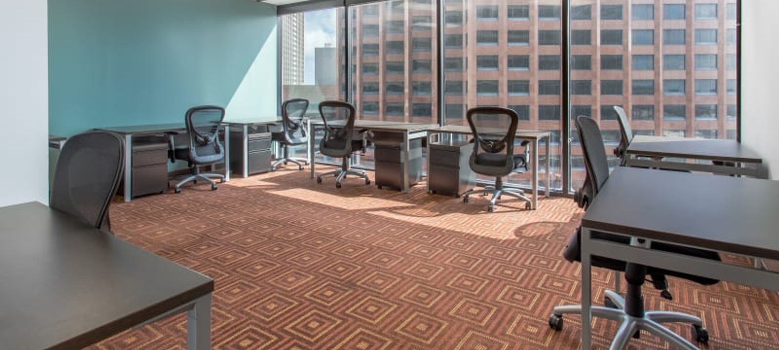 650 Poydras Street, New Orleans - Image 1