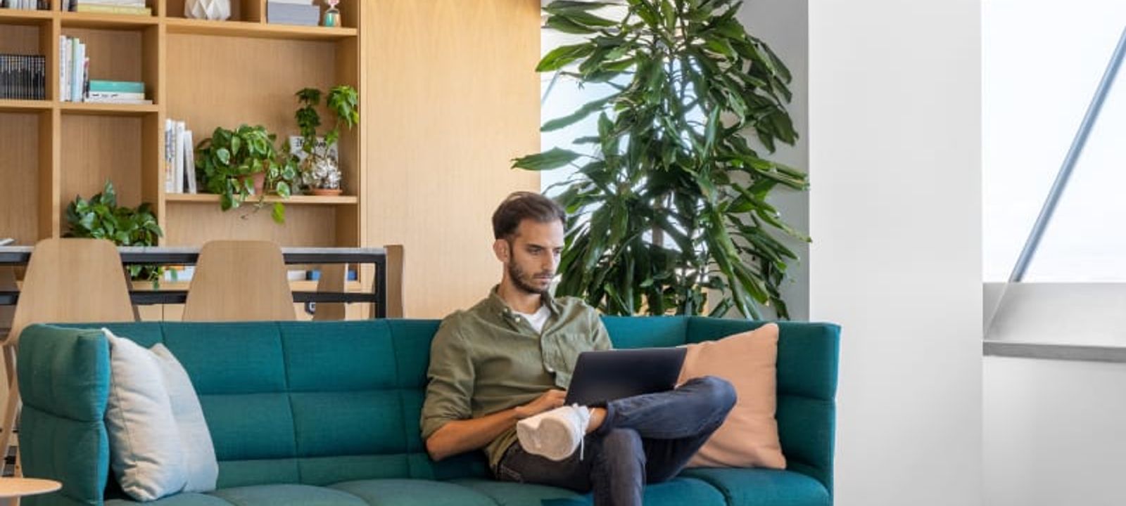 16-18 Carrer De La Marina, Barcelona - Image 1