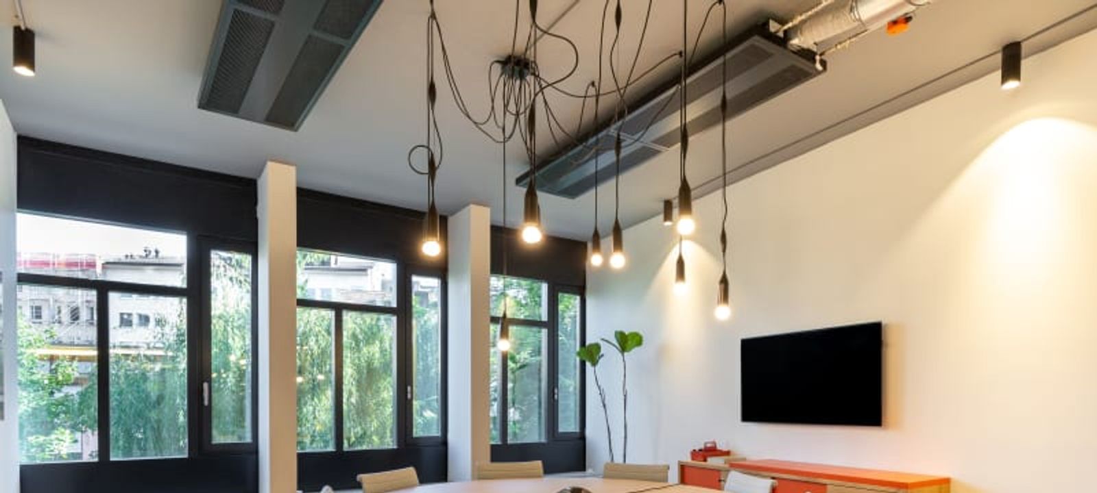 10 Bleicherweg, Zurich - Image 1