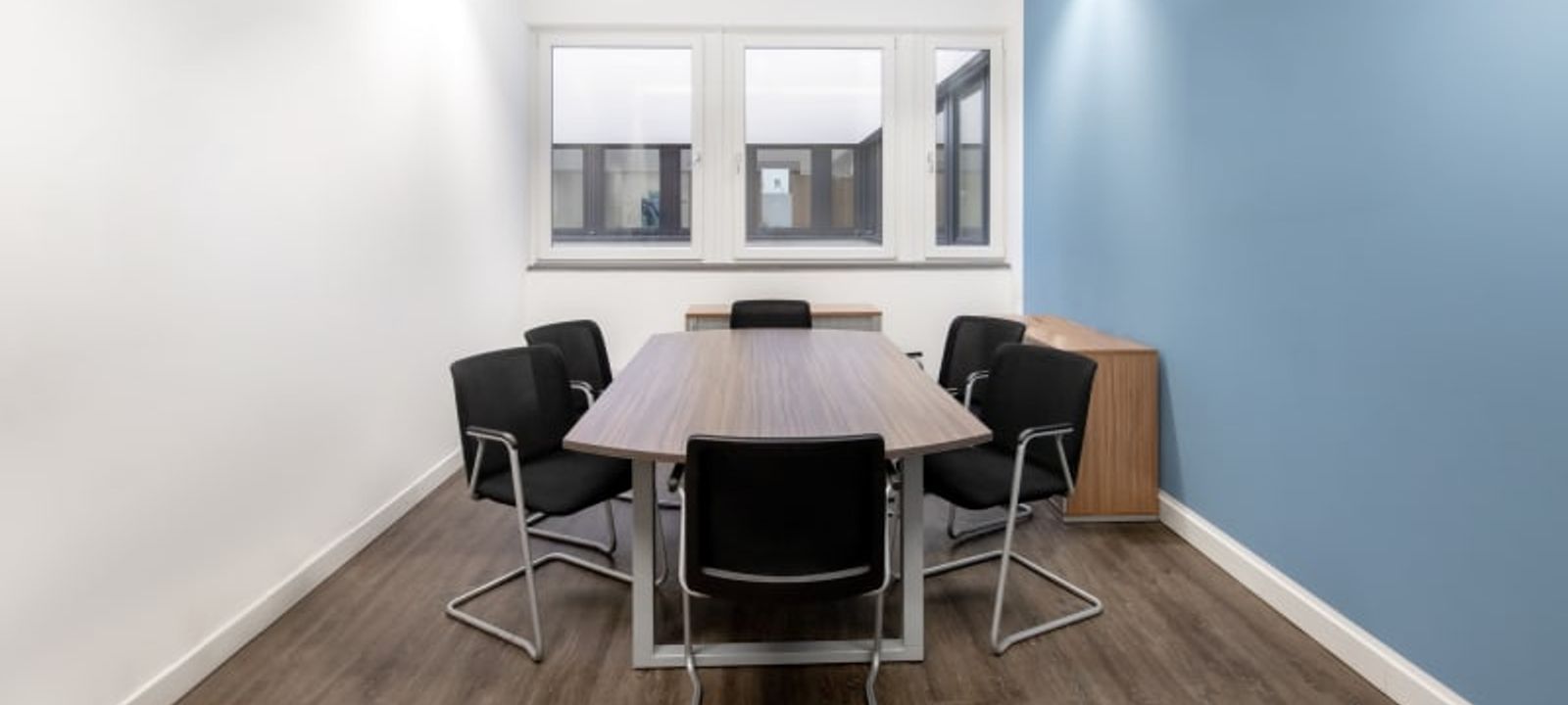 11 Waidmarkt, Cologne - Image 1