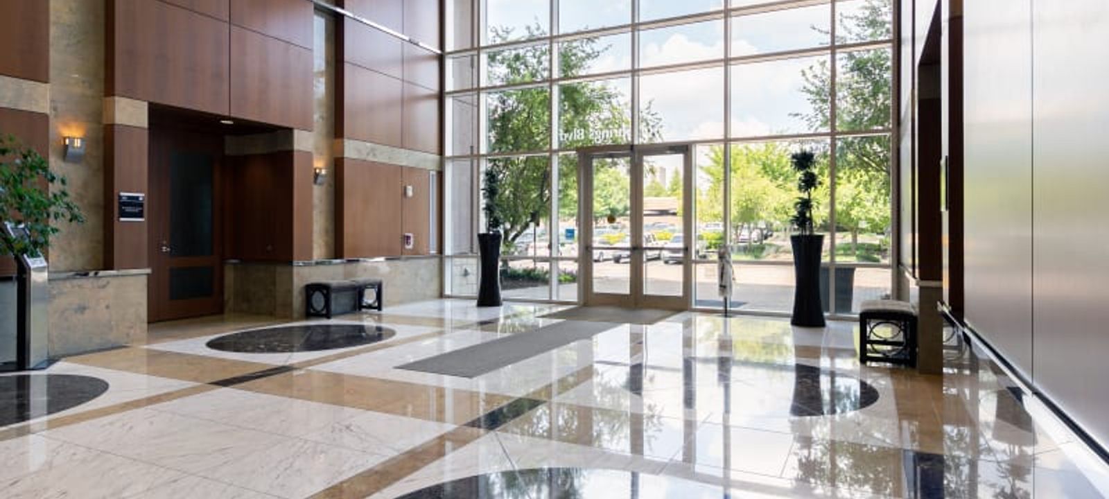 725 Cool Springs, Franklin - Image 1