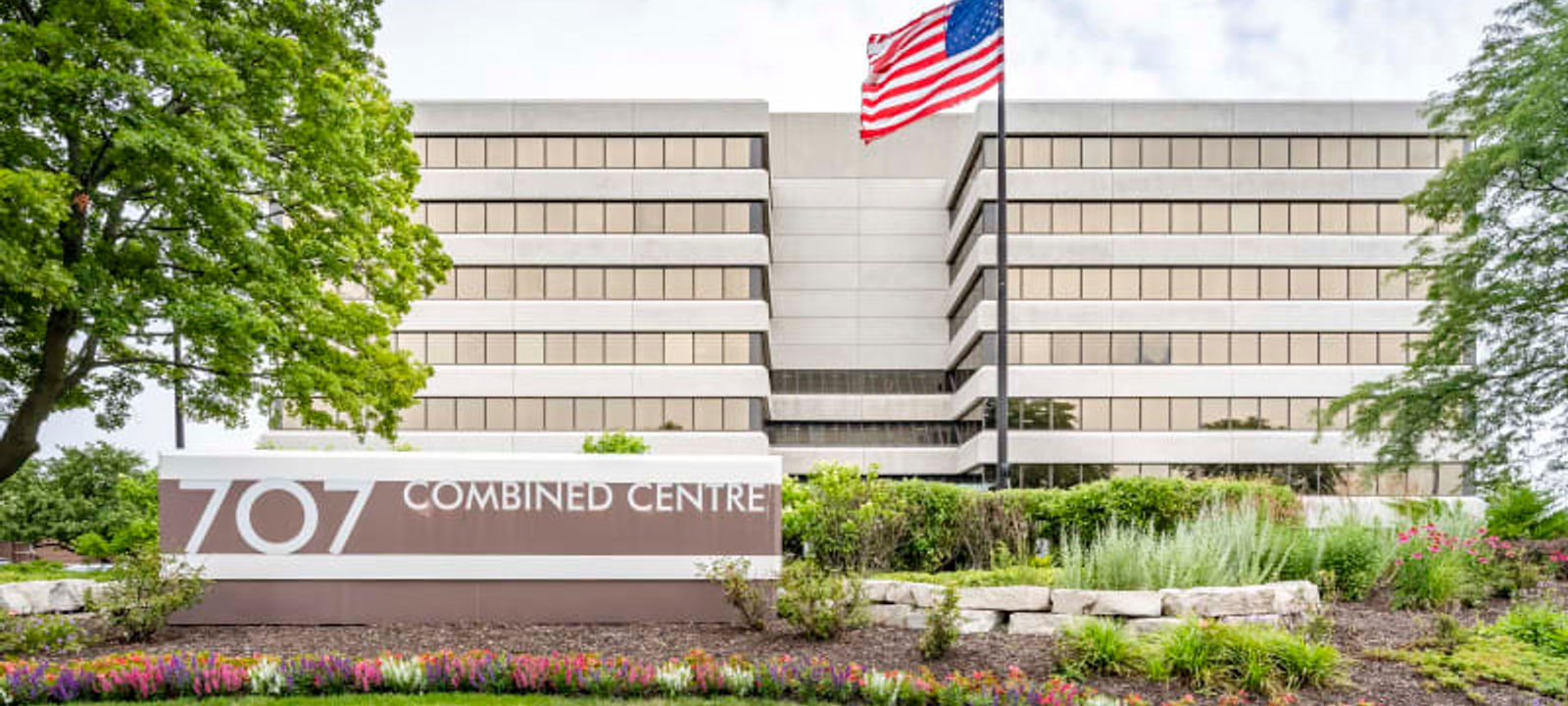 Botanic Gardens Center - Image 1