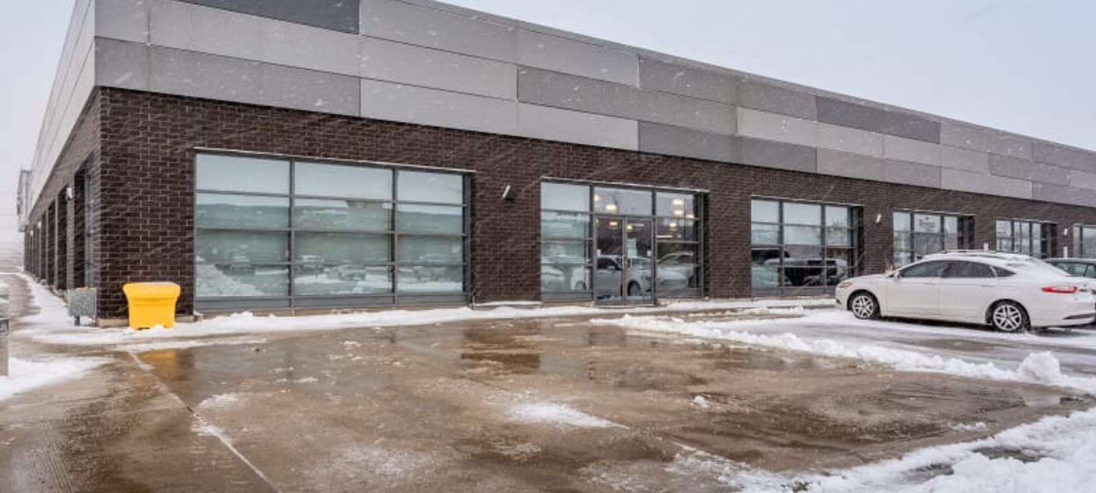 180 Northfield Drive West, Waterloo - Image 1