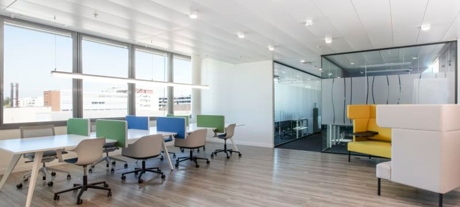 7 Richtistrasse, Wallisellen - Image 1