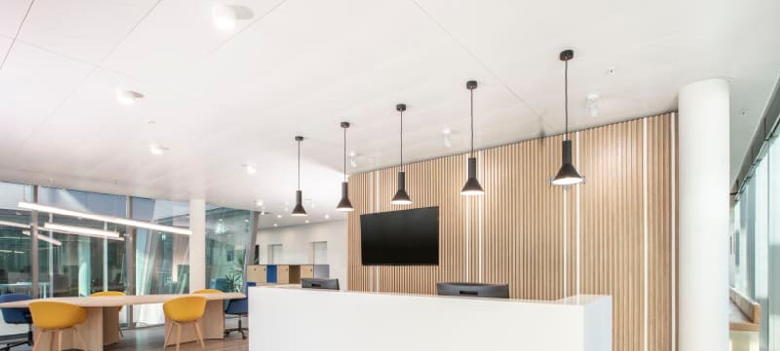 7 Richtistrasse, Wallisellen - Image 1