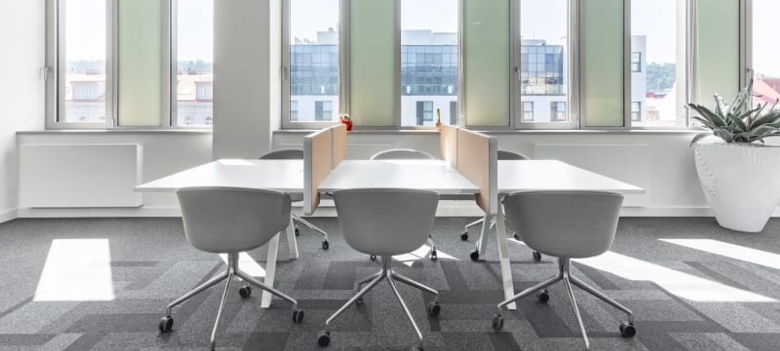 678/23 Rohanske Nabrezi, Prague - Image 1