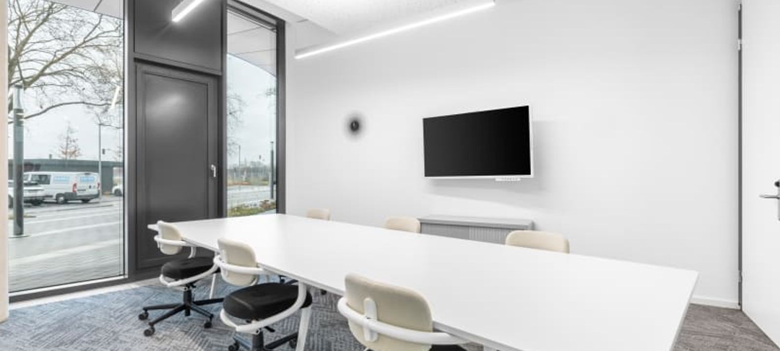 105 Theodorstrasse, Dusseldorf - Image 1