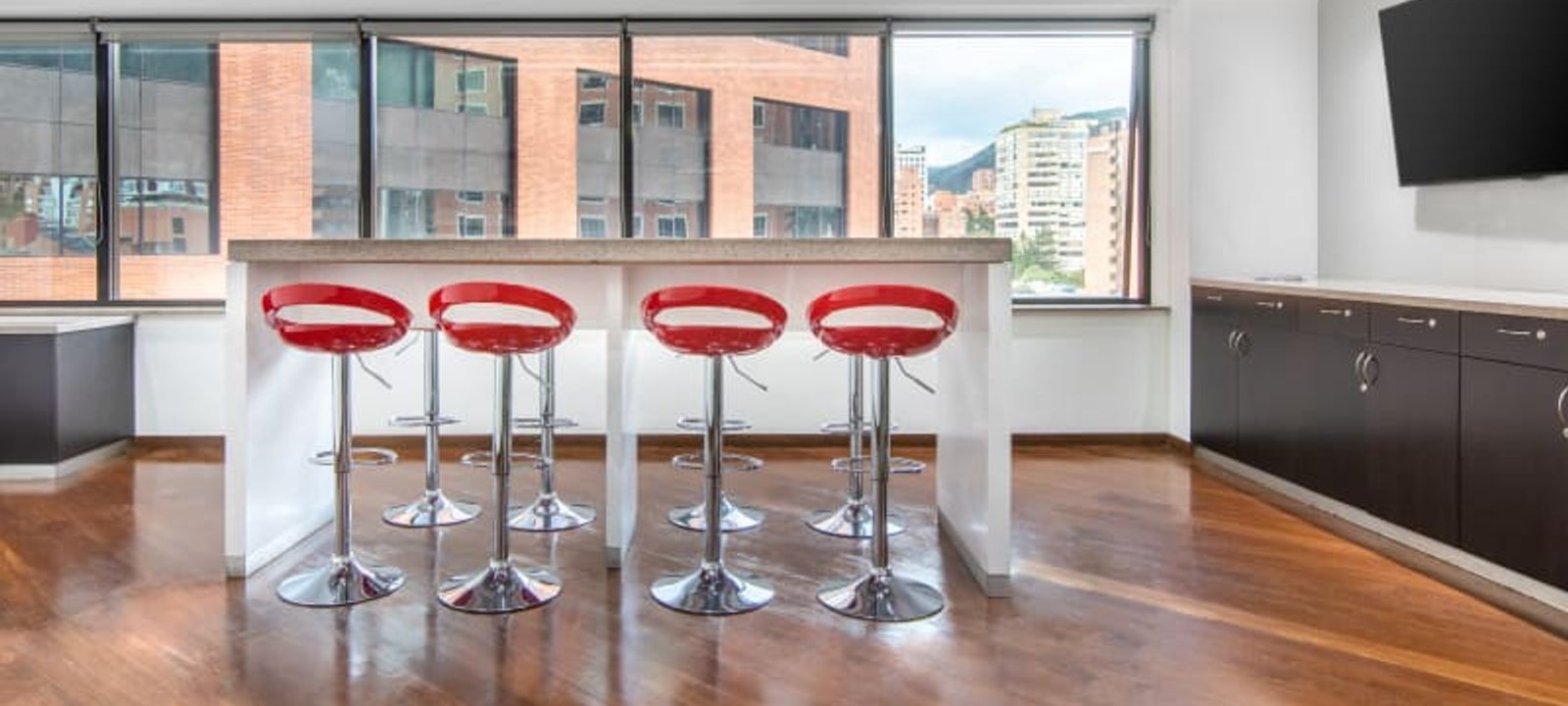 Carrera 7 No 71 – 21, Bogota - Image 1