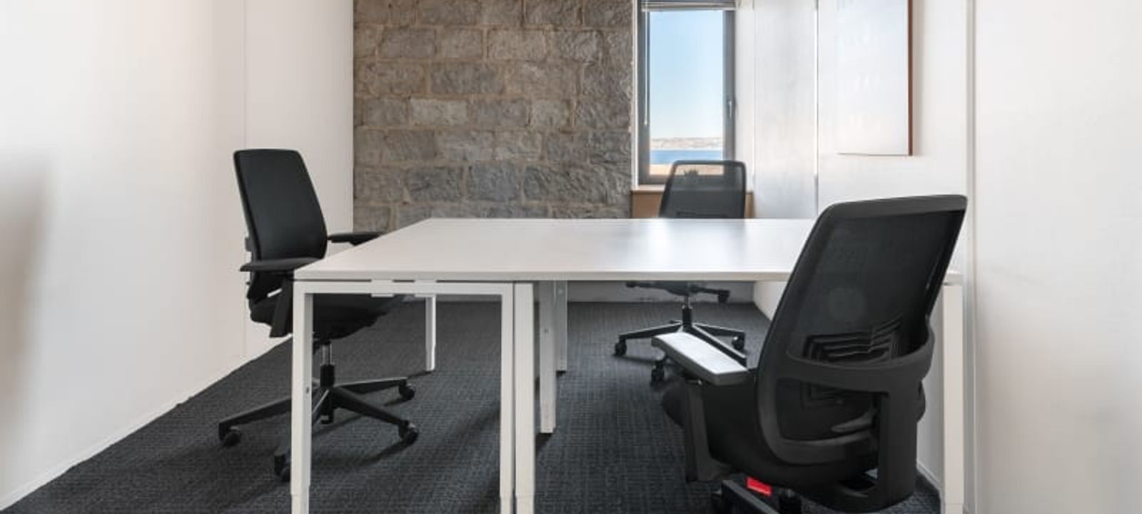 10 Pl De La Joliette Atrium 106, Marseille - Image 1