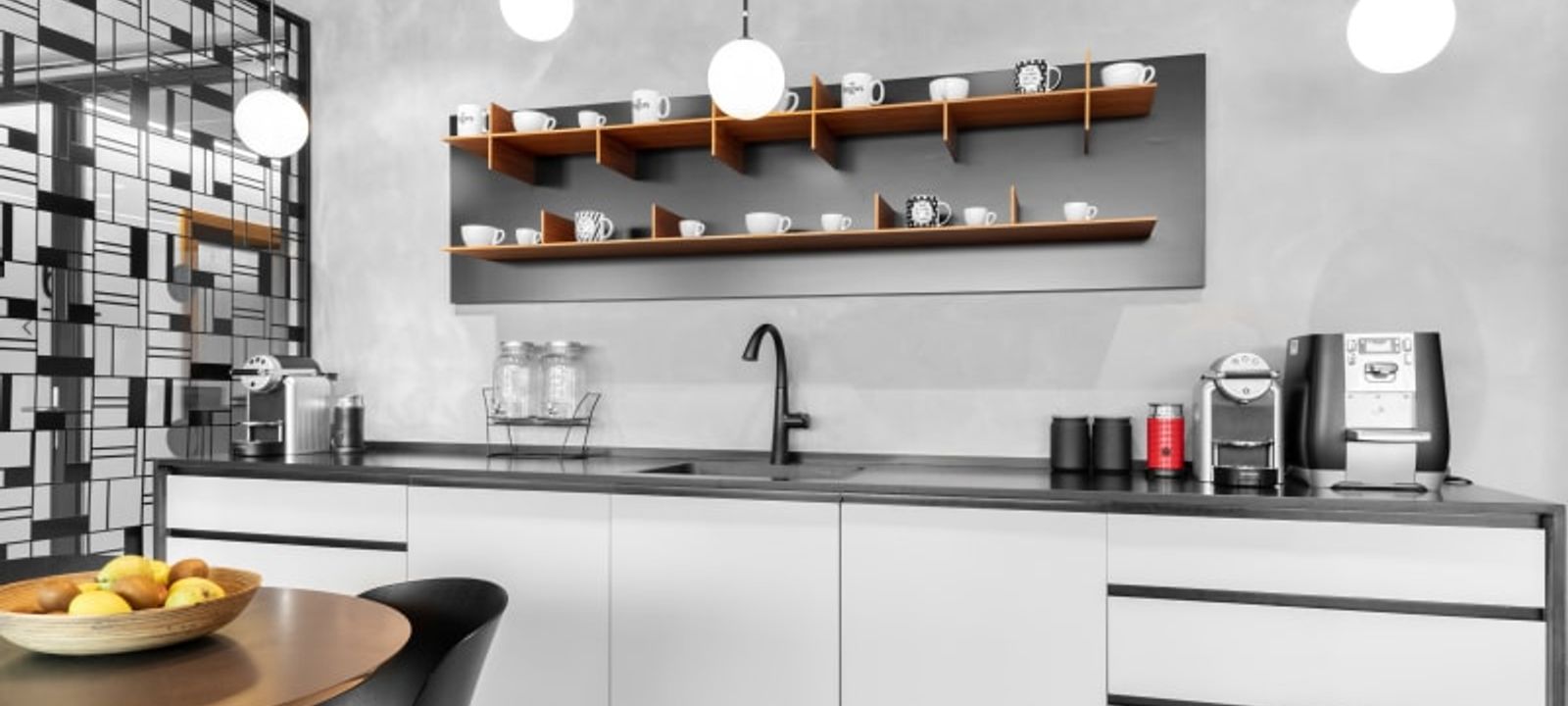 2 Oppenheimer Street, Rechovot - Image 1