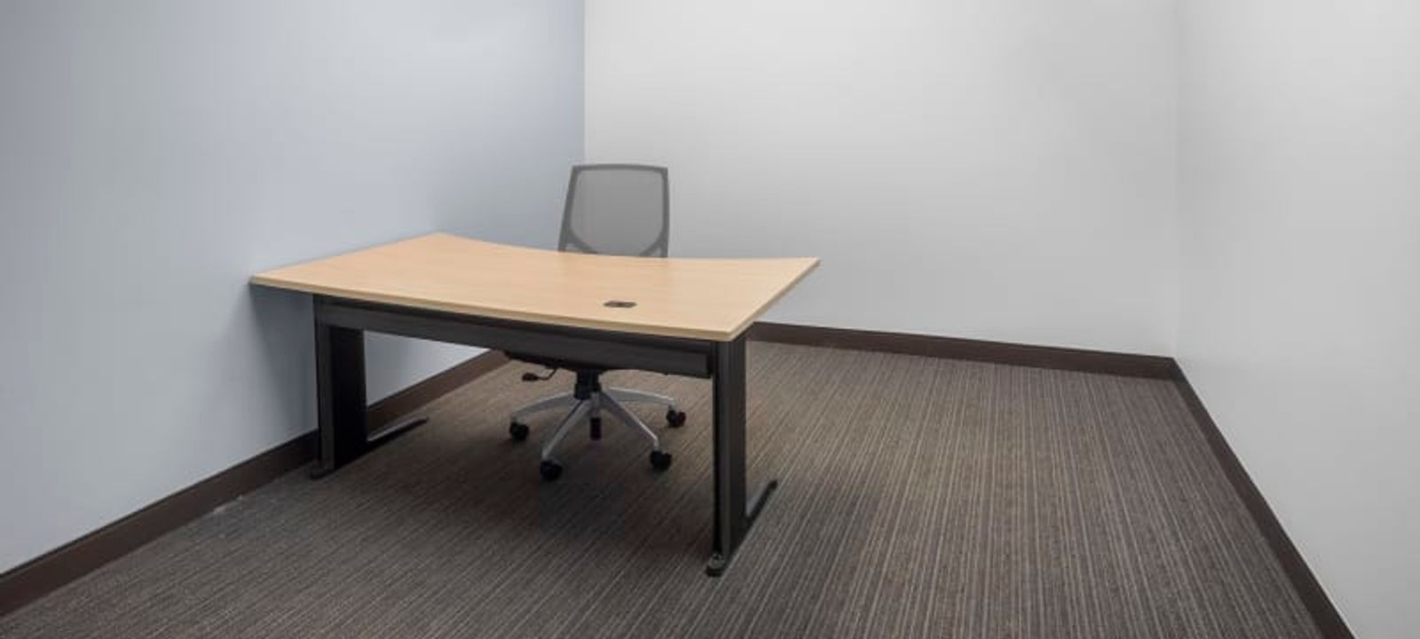 545 Metro Pl S, Dublin - Image 1