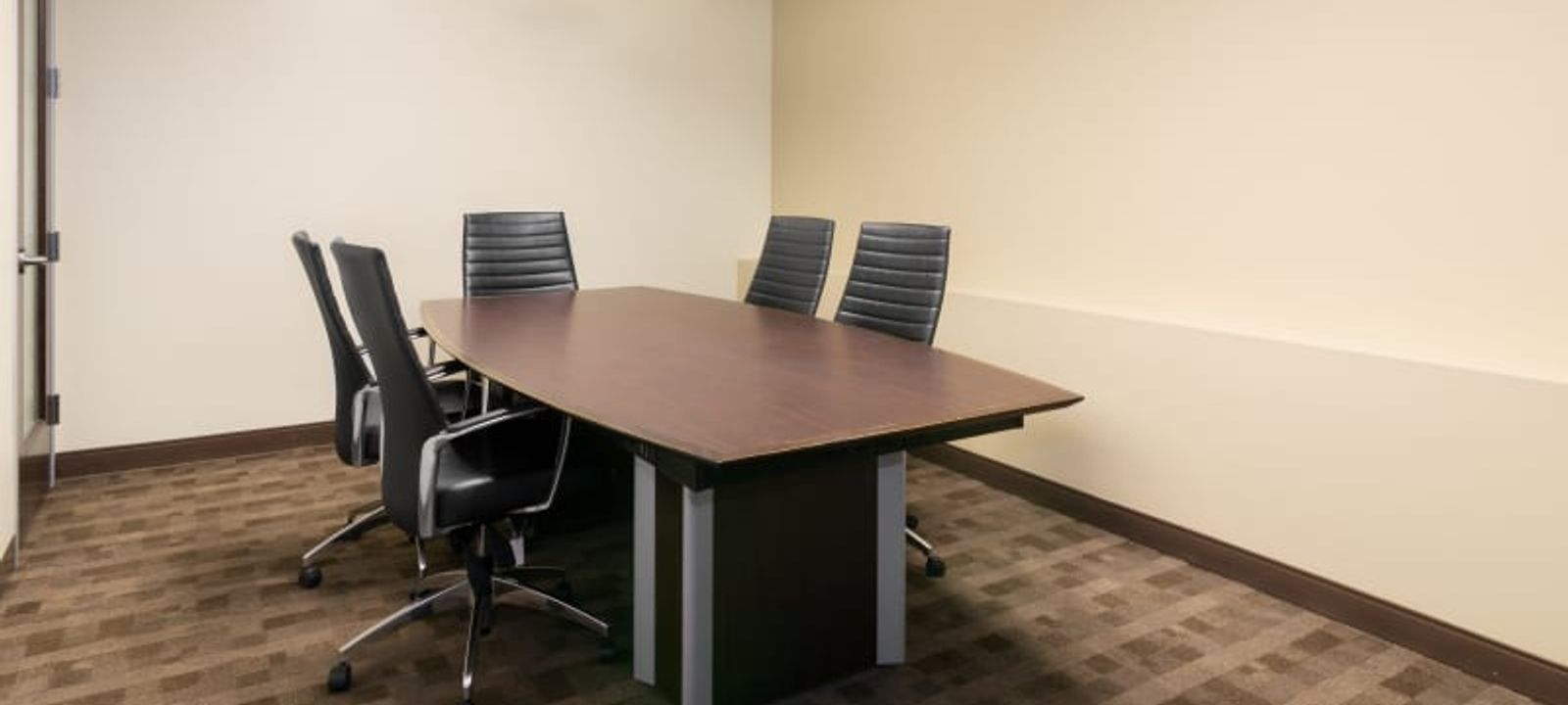 2 County Court Blvd, Brampton - Image 1