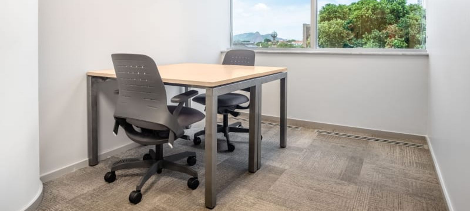 Bolsa do Rio Building - Image 1