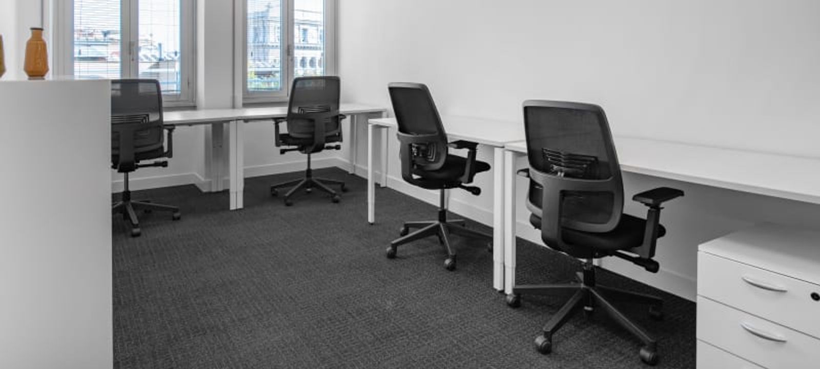 Via Vincenzo Bellini 22, Rome - Image 1