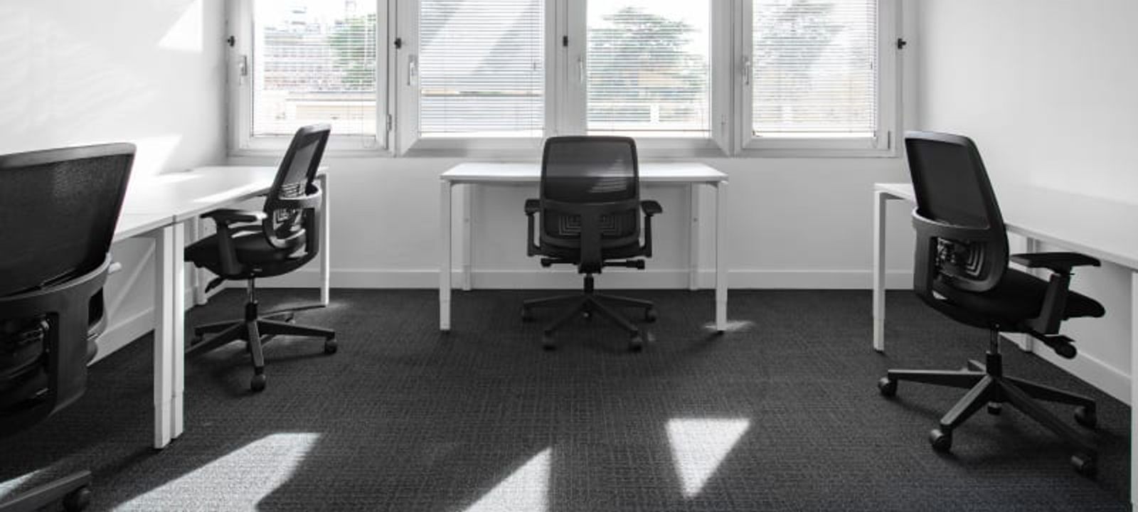 Via Vincenzo Bellini 22, Rome - Image 1