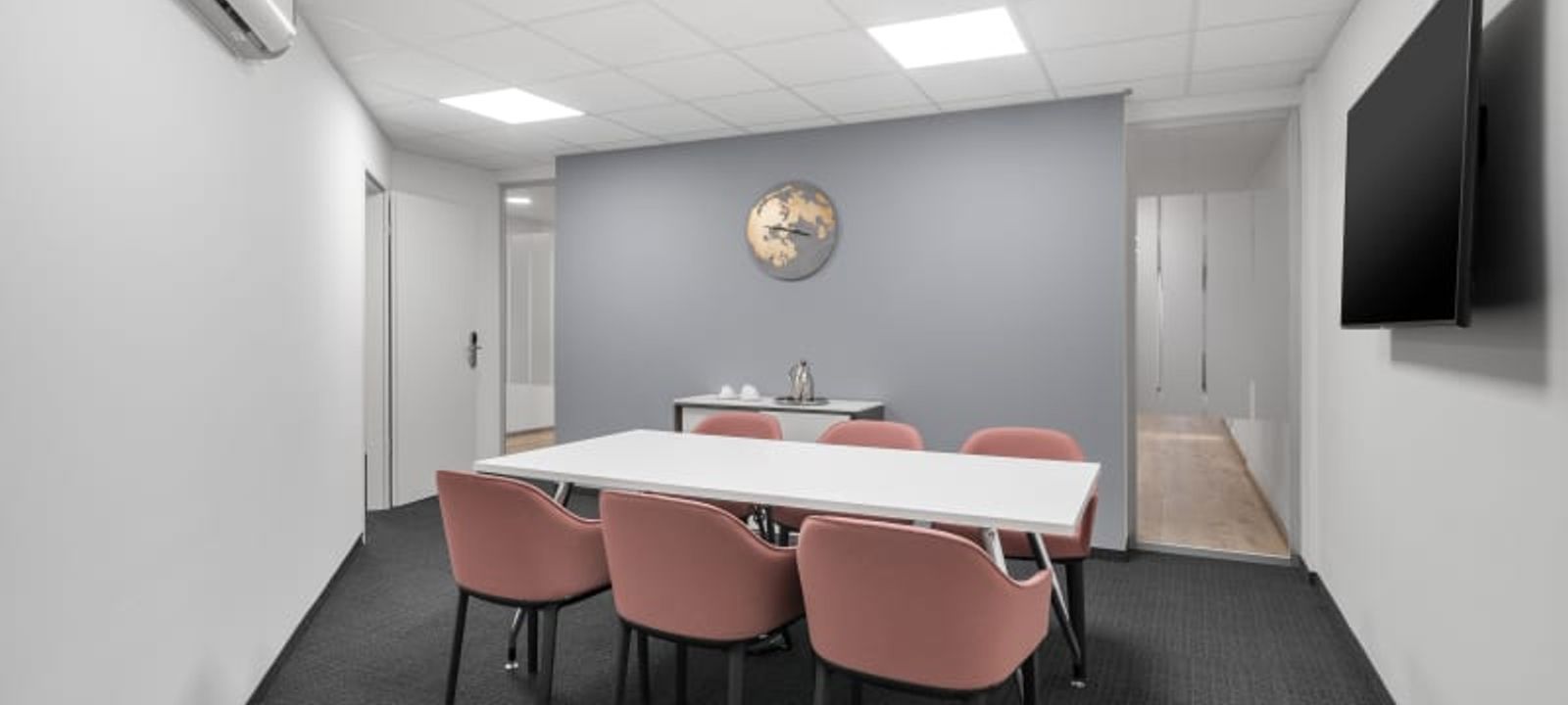 70 Hahnstrasse, Frankfurt Am Main - Image 1