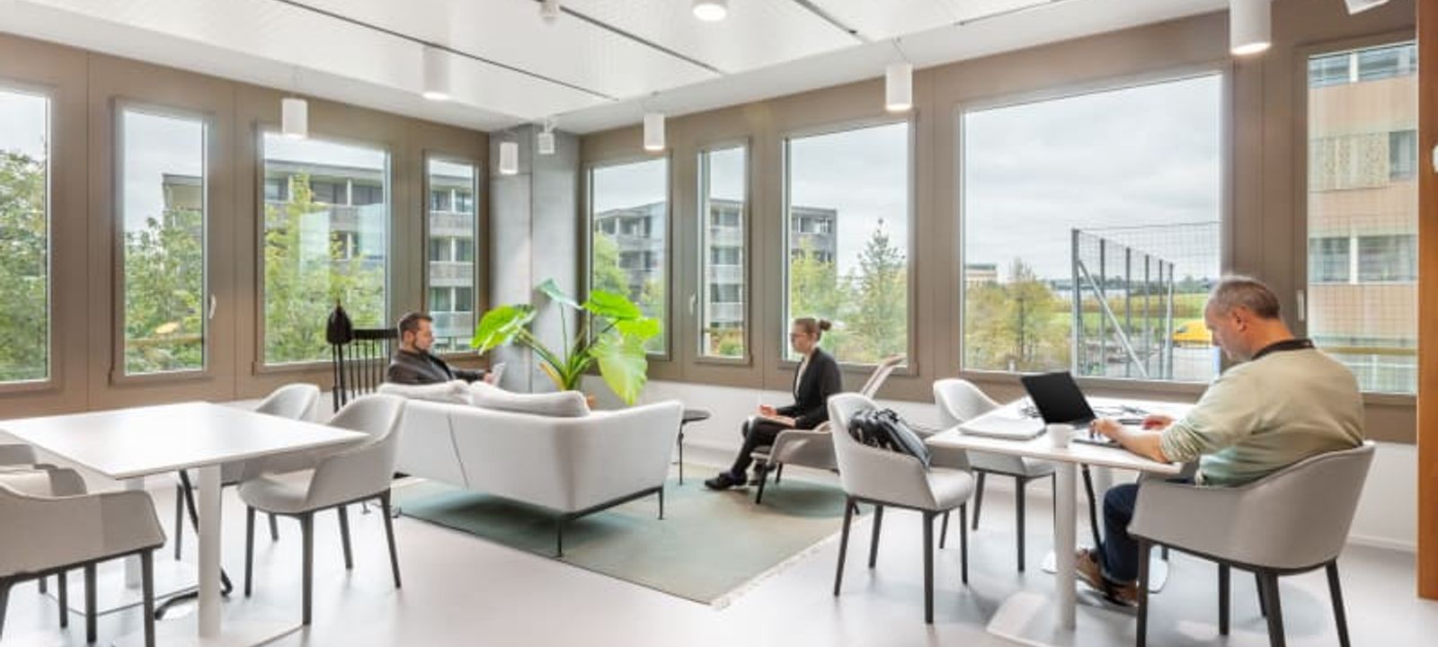 37 Suurstoffi, Risch-rotkreuz - Image 1