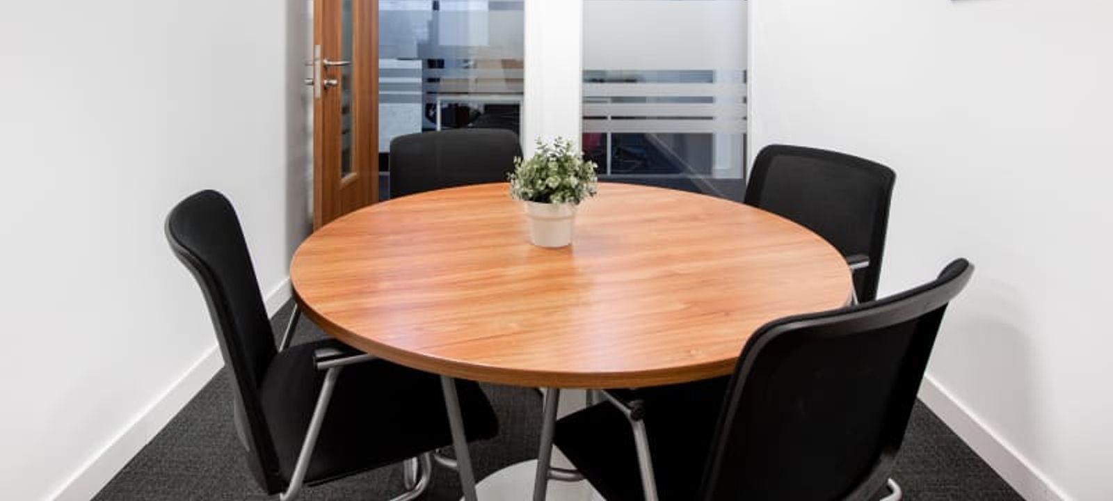 157 Calle De Tarragona, Barcelona - Image 1