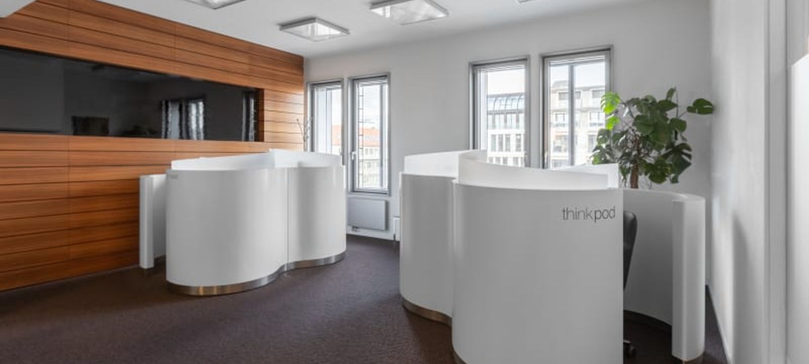 21 Unter Den Linden, Berlin - Image 1