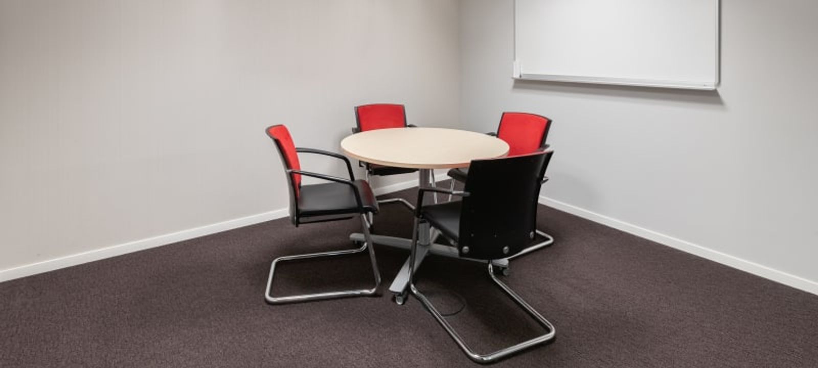 21 Unter Den Linden, Berlin - Image 1