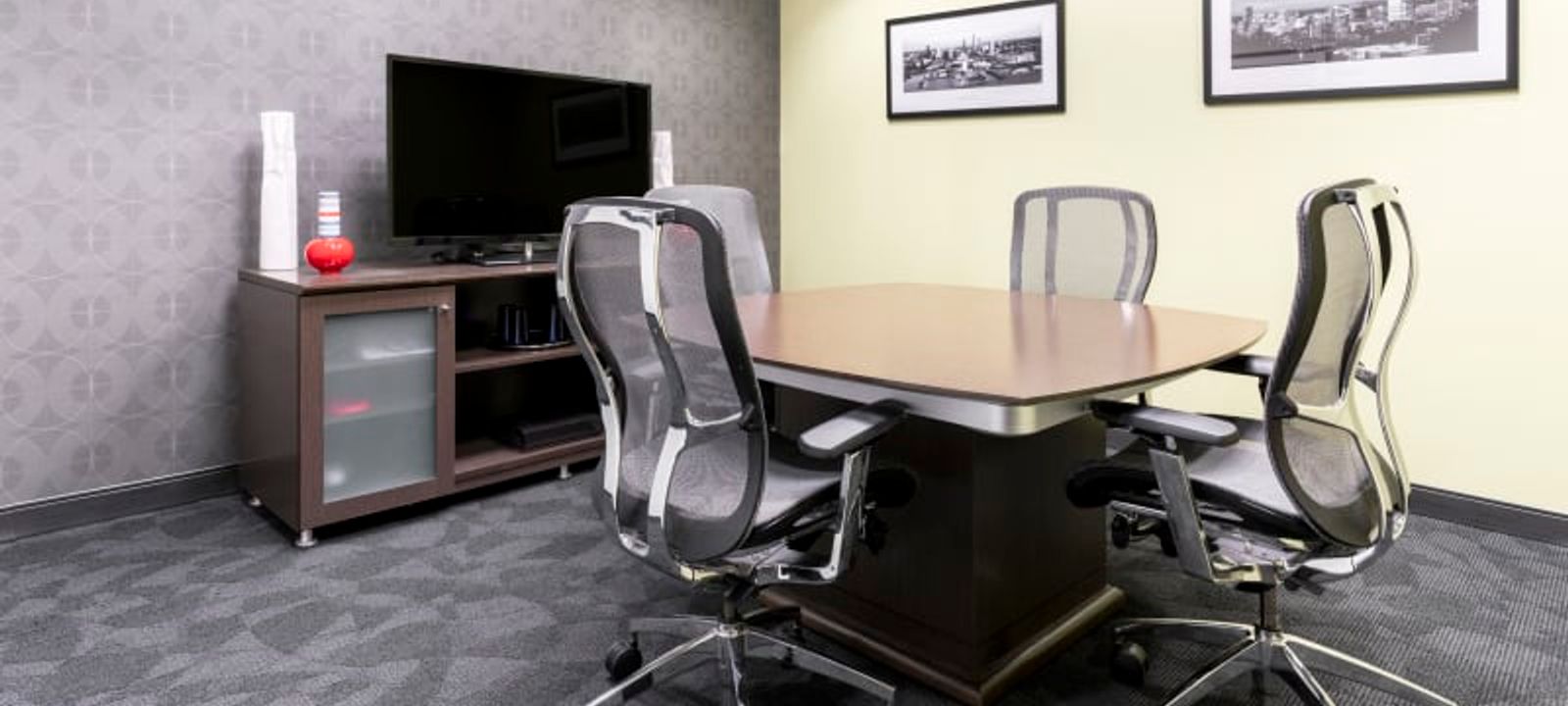 411 Hackensack Avenue, Hackensack - Image 1