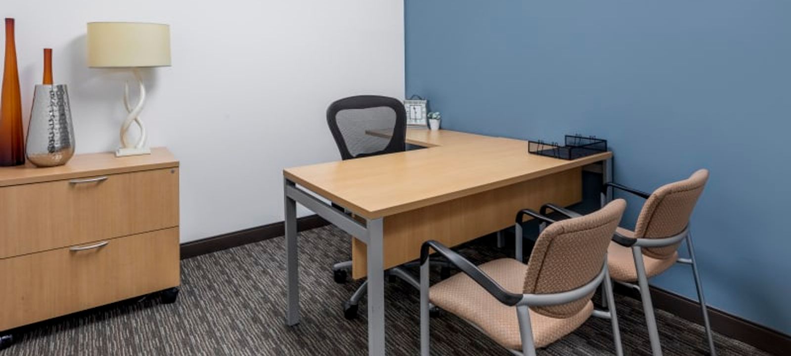 9465 Wilshire Boulevard, Beverly Hills - Image 1