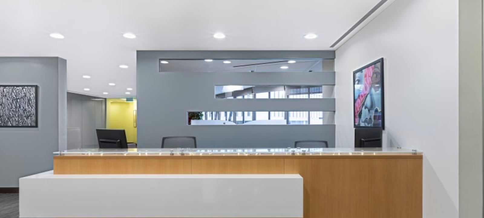 9465 Wilshire Boulevard, Beverly Hills - Image 1